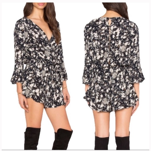 Free People Pants - - FREE PEOPLE All Right Ruffles Romper size XS